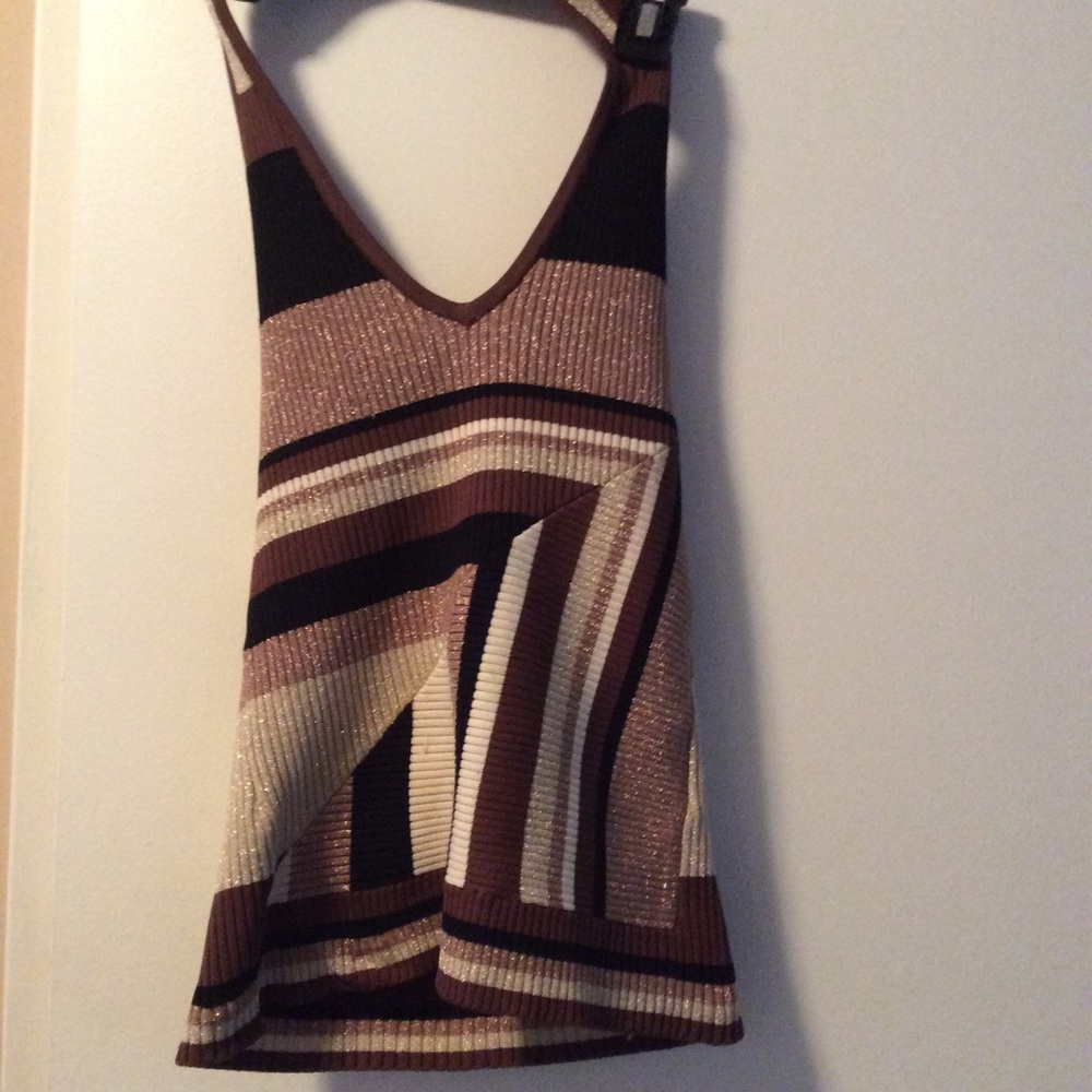 Neck shoulder blouse